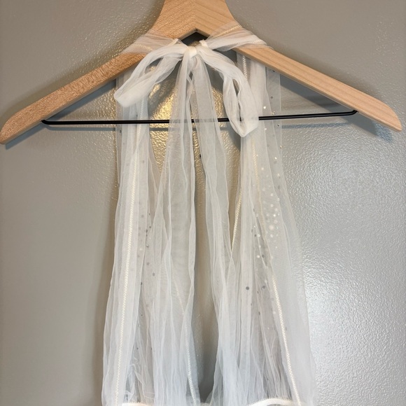 NWT Victoria’s Secret Large Fashion Show Teddy Lingerie White Sparkle Bridal - Picture 5 of 7